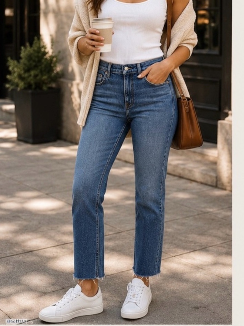Everlane Raw Hem 90s Cheeky Jean Size 24